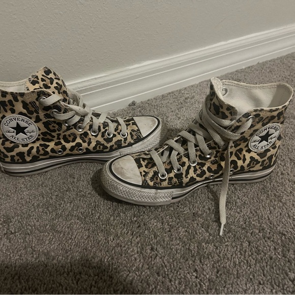 Converse Leopard Print High-Top Sneakers - Picture 3 of 4